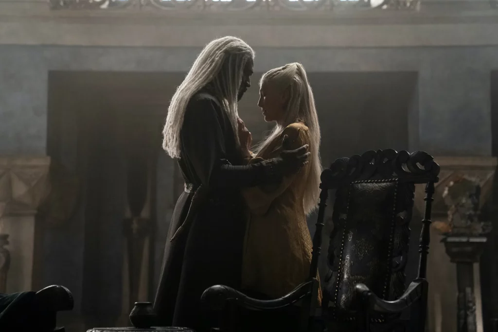 Lord Corlys Velaryon and Lady Rhaenys Targaryen (House of the Dragon Episode 5)
